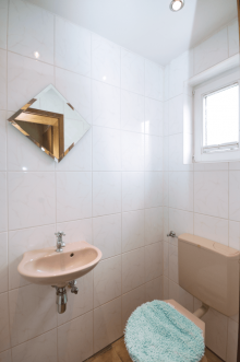 Separates WC Gro�z�gige Terrassenwohnung mit Fernblick, Garage und Stellplatz in Bad Schwalbach