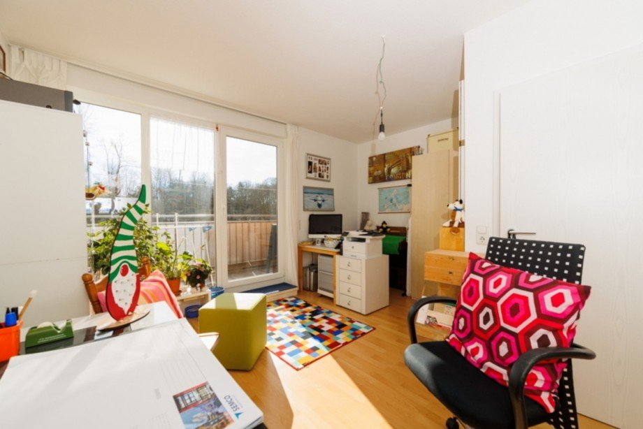 Gro�es Zimmer im 2.OG mit kleiner Dachterrasse Reiheneckhaus Taunusstein / Wehen
