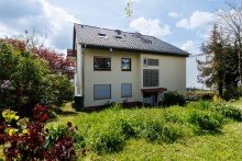 Sch�nes Grundst�ck... Erstbezug nach Sanierung: Wohnung mit Traumblick am Sonnenhang - Keine K�uferprovision