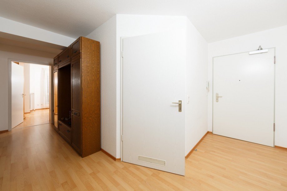 Breiter Flur Terrassenwohnung Taunusstein