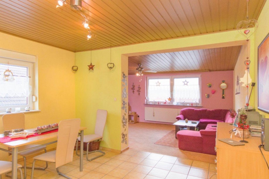 Esszimmer Wohnung H�nstetten-Wallrabenstein