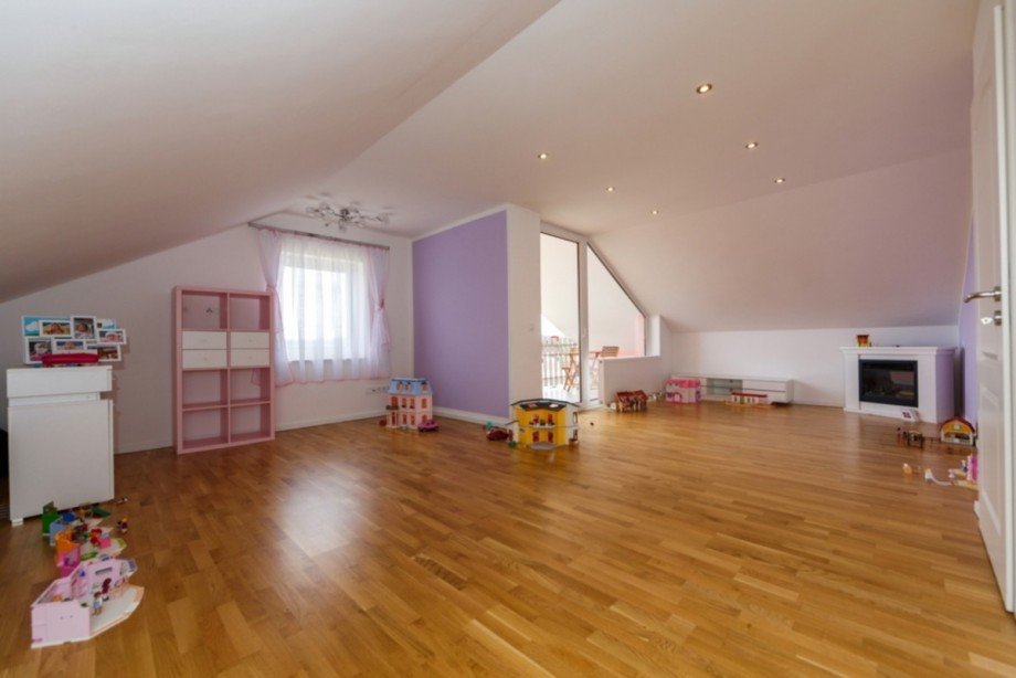 Kinderzimmer DG Einfamilienhaus Heidenrod / Dickschied