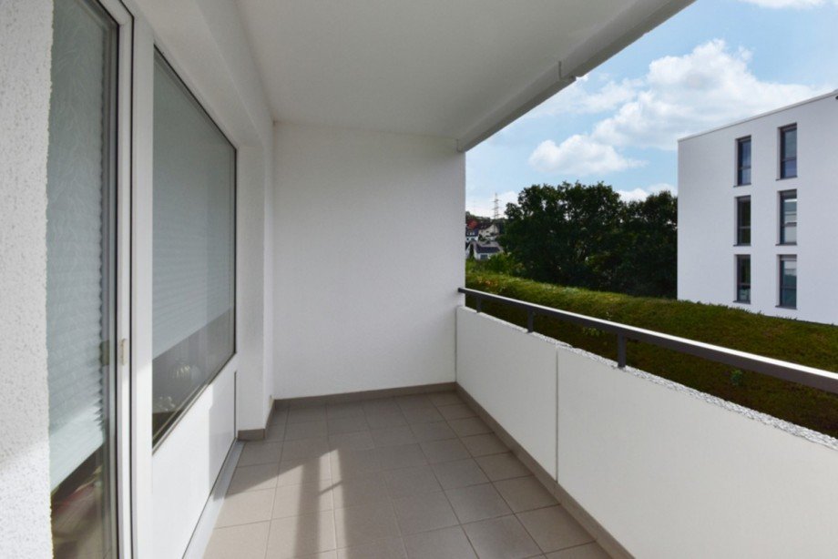 Loggia mit S�dausrichtung Etagenwohnung Niedernhausen