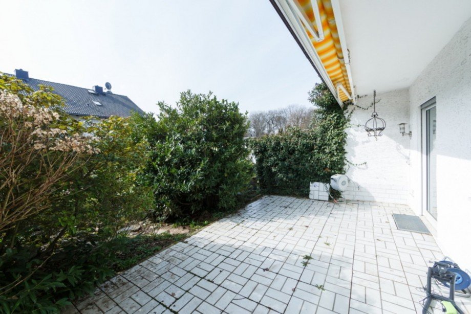 Blickgesch�tzte Terrasse Reihenmittelhaus Wiesbaden