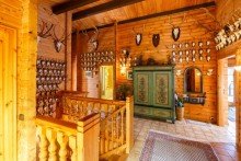 Herrschaftlicher Eingangsbereich Naturnahe Villa oder gro�es Mehrgenerationenhaus? Sie haben es in der Hand!