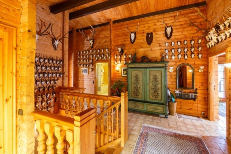 Herrschaftlicher Eingangsbereich Bad Schwalbach Villa Naturnahe Villa oder gro�es Mehrgenerationenhaus? Sie haben es in der Hand!