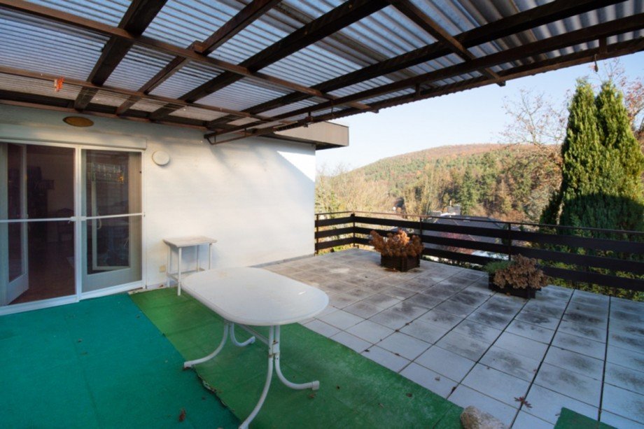 Gro�e Loggia mit sch�nem Ausblick... Einfamilienhaus Idstein