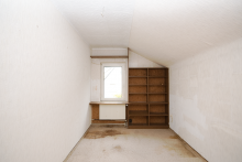 Arbeitszimmer OG Solides Haus mit gro�em Wohnbereich, XL-Balkon und Garten