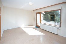 Helles Kinderzimmer mit Balkon Sonniges Reihenhaus zum Selbstverwirklichen