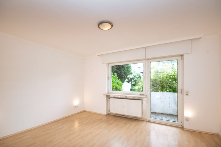 Schlafzimmer mit kleinem Balkon Erdgeschosswohnung Bad Homburg vor der H�he