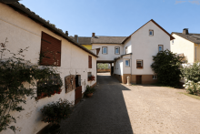 Klassischer Vierseithof mit voller Privatsph�re Hochwertig sanierter Vierseithof mit historischem Charme
