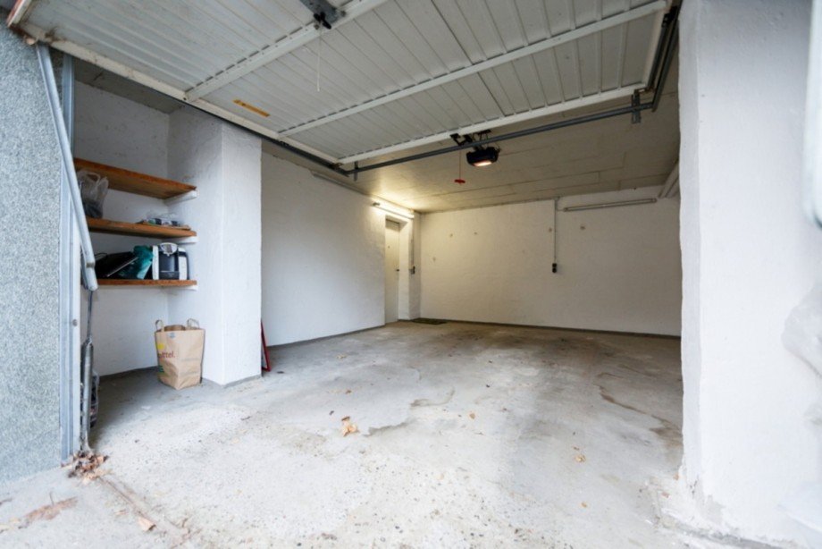 Eigene XXL Garage mit Treppenhauszugang Etagenwohnung Heidenrod / Nauroth