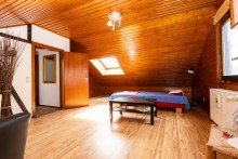 Gro�es G�stezimmer Walluf: Familientraum in Toplage!