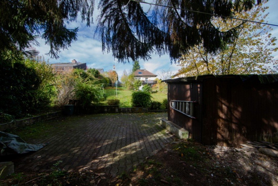 Gartenh�uschen mit Terrasse Einfamilienhaus Idstein