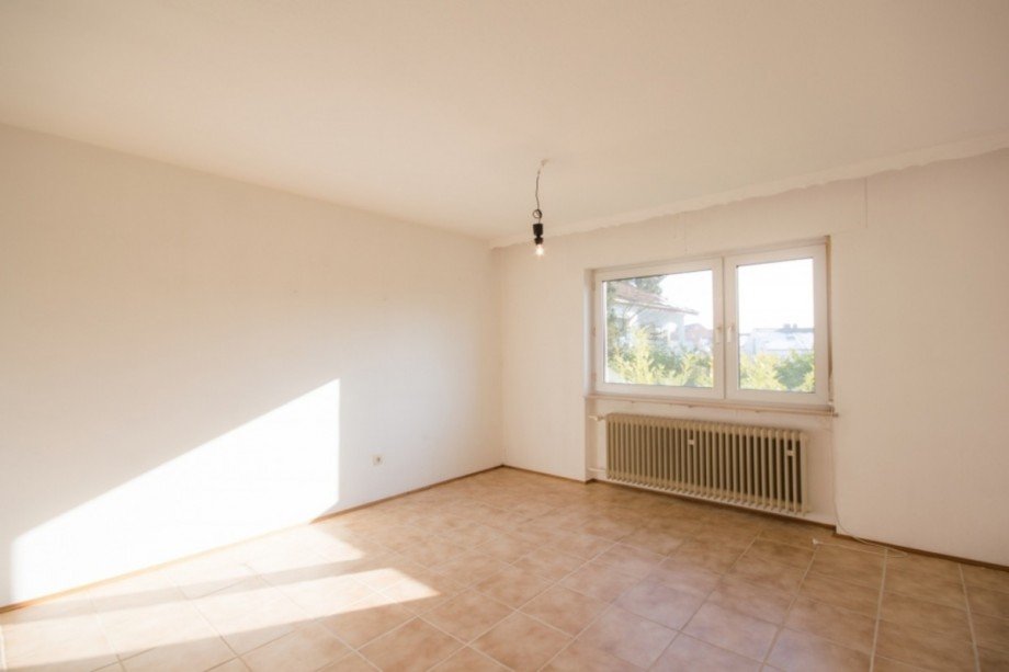 Schlafzimmer OG Mehrfamilienhaus Niedernhausen