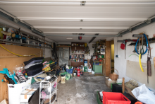 Gro�e Garage mit elektrischem Sektionaltor Helles Einfamilienhaus mit gro�em Grundst�ck - ideal f�r Paare und kleine Familien