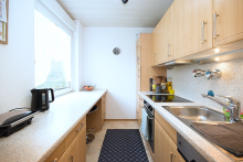 Praktische Einbauk�che inklusive Viel Wohnung f�rs Geld: Gr�n, gepflegt & gut geschnitten am Hahner Sonnenhang