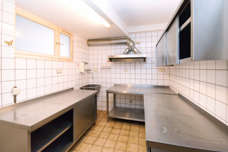 Weitere K�che EG Haupthaus Mehrfamilienhaus Hohenstein