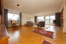 Lichtdurchflutetes Wohnzimmer... Elegante Terrassenwohnung mit traumhaftem Parkblick