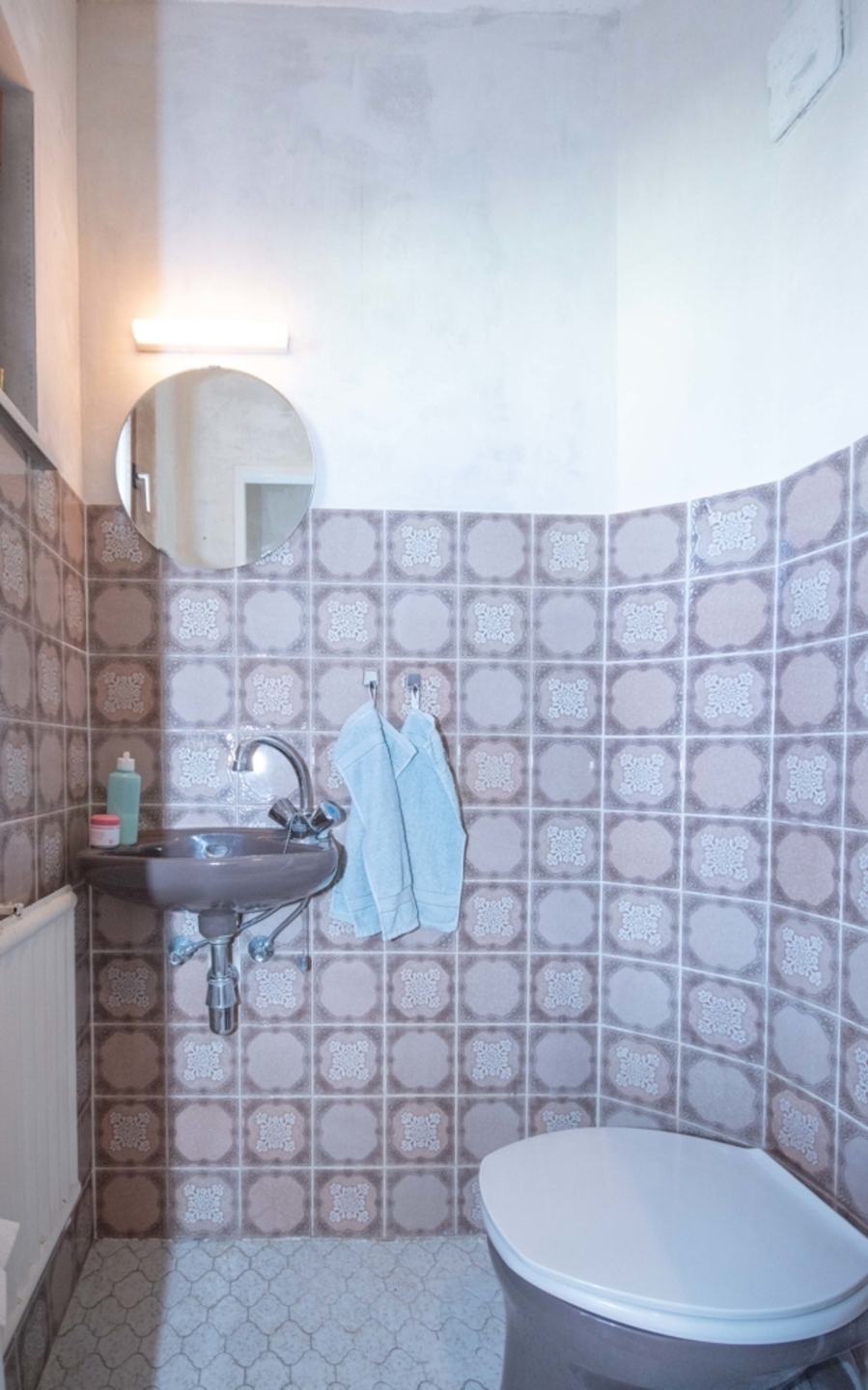G�ste-WC Reihenmittelhaus Fl�rsheim am Main