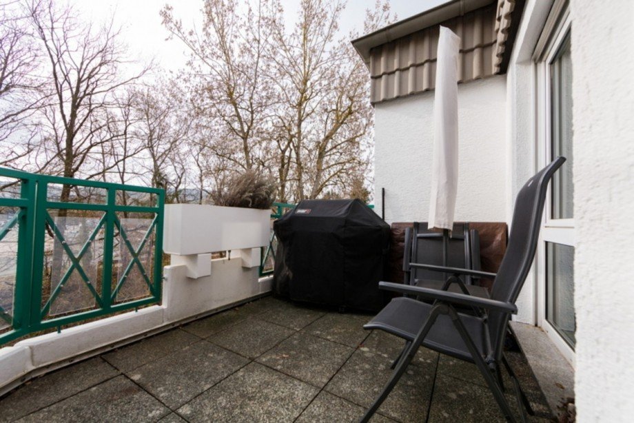 Gro�er S�dbalkon mit Grillm�glichkeit - freuen Sie sich auf den Sommer! Maisonettewohnung Taunusstein