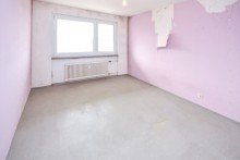 Schlafzimmer Fu�l�ufig zu Mainzelbahn und Einkaufszentrum: Renovierungsbed�rftige, helle Wohnung in gepflegter Anlage