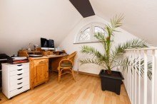 ...mit Arbeits- oder Leseecke Traumhafte Maisonettewohnung mit S�dbalkon und Tiefgaragenstellplatz