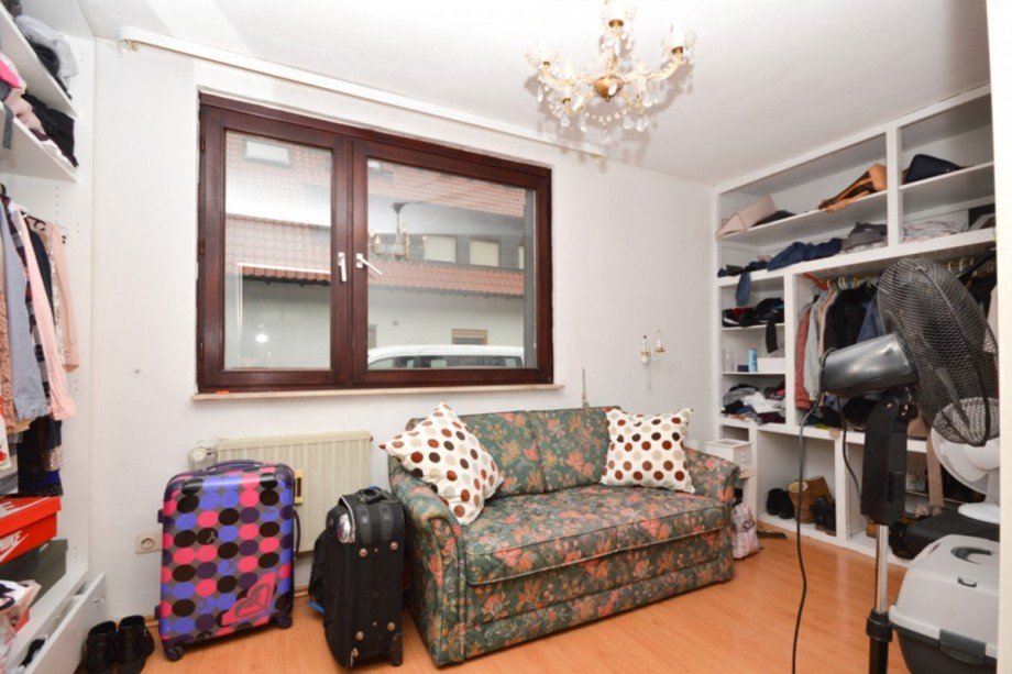 Arbeitszimmer EG Mehrfamilienhaus R�sselsheim