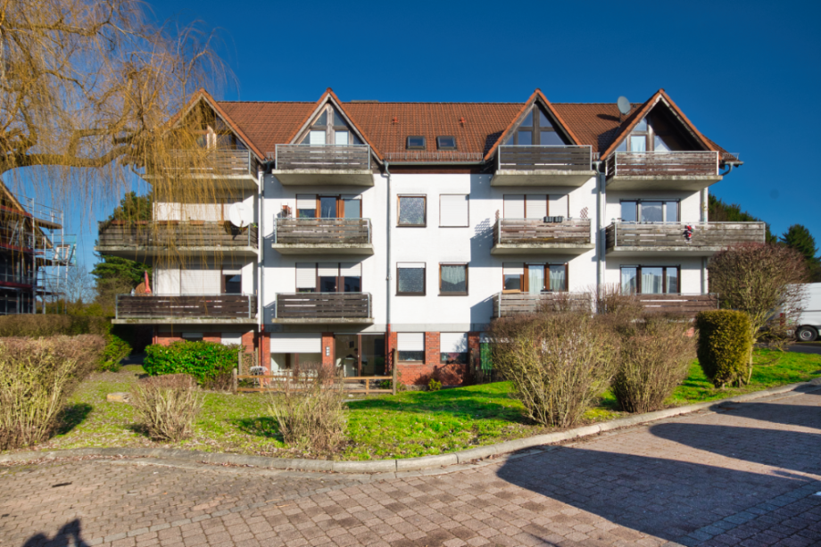 R�ckseite Etagenwohnung Taunusstein
