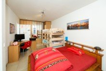Schlafzimmer... Gut vermietete, barrierefreie Eigentumswohnung im Zentrum von Wehen