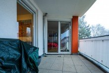 Gro�e Loggia Gut vermietete, barrierefreie Eigentumswohnung im Zentrum von Wehen