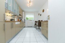 Hell und gro� Ideal f�r Senioren: Barrierefreie Terrassenwohnung in gepflegter Nachbarschaft