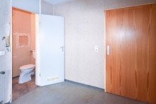 Diele mit G�ste-WC Eine lohnende Investition: Sanierungsbed�rftige Wohnung in sehr gepflegter Wohnanlage