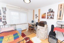 Schlafzimmer Helle, moderne und altersgerechte Wohnung im sch�nen Eltville zu verkaufen.