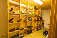 Gro�er Weinkeller Naturnahe Villa oder gro�es Mehrgenerationenhaus? Sie haben es in der Hand!