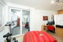 ...mit Zugang zur Loggia Gut vermietete, barrierefreie Eigentumswohnung im Zentrum von Wehen