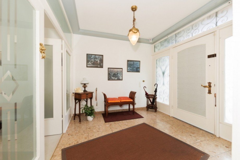 Entree Einfamilienhaus Wiesbaden / Nordost