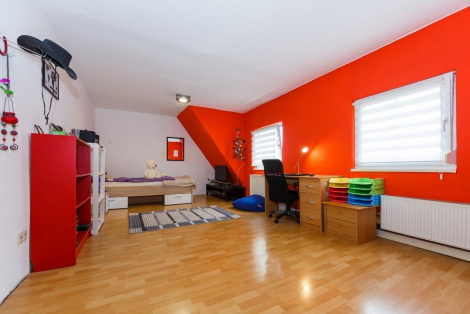 Kinderzimmer DG Doppelhaush�lfte Aarbergen / R�ckershausen