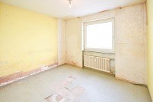 Kinderzimmer Fu�l�ufig zu Mainzelbahn und Einkaufszentrum: Renovierungsbed�rftige, helle Wohnung in gepflegter Anlage