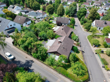 Ruhige, gepflegte Nachbarschaft mit viel Gr�n Helles Einfamilienhaus mit gro�em Grundst�ck - ideal f�r Paare und kleine Familien