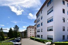 Innenhof Gut geschnittene, altersgerechte 3-Zimmer Wohnung am Sonnenhang in Taunusstein Hahn