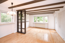 Lichtdurchflutetes Wohnzimmer Fu�l�ufig zur U-Bahn: Ruhige, gut geschnittene Wohnung zu verkaufen!