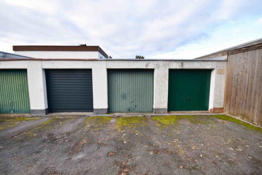 Praktische Garage Reihenendhaus Taunusstein