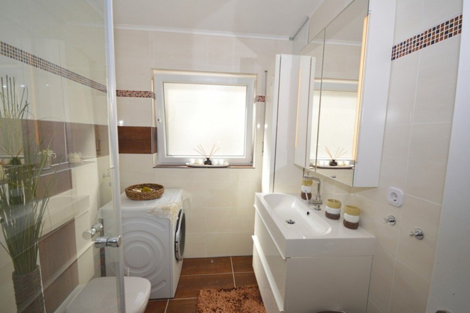 Edles Bad Etagenwohnung Taunusstein