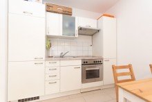 ...und eleganter, neuwertiger Einbauk�che - EG Attraktive Zweizimmerwohnung in Mainz Marienborn  f�r Eigennutzer und Investoren