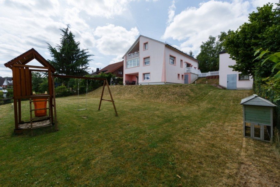 Riesiger Garten Einfamilienhaus Heidenrod / Dickschied