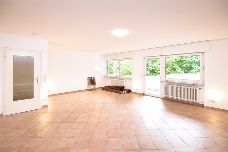 Lichtdurchflutetes Wohnzimmer... Bad Homburg vor der H�he Erdgeschosswohnung Ruhig, gr�n, zentral - Erdgeschosswohnung mit zwei B�dern am Schlosspark
