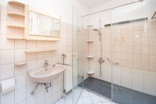 Modernes, barrierefreies Bad Willkommen Zuhause - Solides, preiswertes Haus mit Ausbaupotenzial!