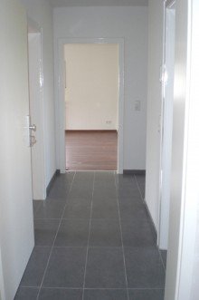 Blick von der Wohnungst�r Kapitalanleger aufgepasst: Modernisiertes Mehrfamilienhaus in Heidenrod
