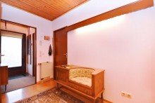 ...mit Garderobe oder Sitzecke Familientraum mit Ausbaupotential im Gr�nen!